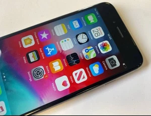 Apple iPhone 6 (A1586) Smartphone - Unlocked -Grey 16GB - Afbeelding 1 van 3