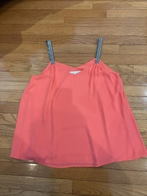 Top sin mangas Collective Concepts en capas mediano naranja correas blancas y negras Foto 1 de 4