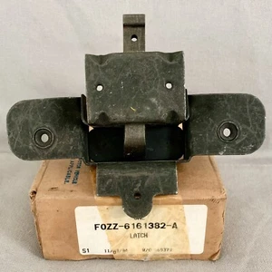 Pestillo trasero asiento trasero Ford Mustang nuevo de stock para hatchback 1984-1993 - Imagen 1 de 3