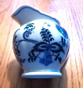 Blue Danube Creamer 3 1/2" Tall 8 Ounces Made in Japan Ex. Con. - Picture 1 of 5