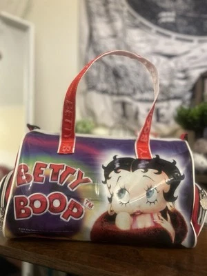 rare 2004 vintage betty boop duffel bag with beautiful inside detail and zip - Image 1 of 4