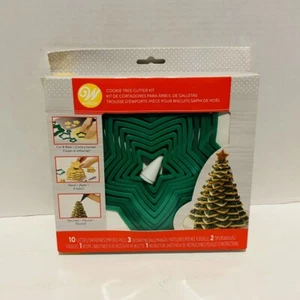 Wilton Cookie Cutter Christmas Tree Kit-10 Cutters, 2 Tips, 3 Bags UNOPENED NEW! - Picture 1 of 8