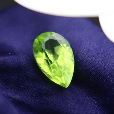NATURAL Peridot Gemstone 9.25 Carats pear Cut Beautiful peridot - Image 1 of 4