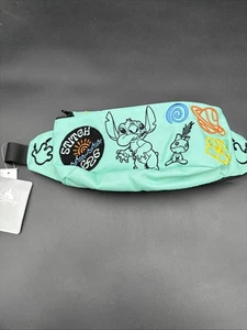 Riñonera grande Scrump & Stitch 626 días Parque Disney nueva - Imagen 1 de 6