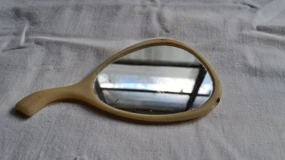 Espejo de mano de plástico pequeño vintage años 60-70 para niños Foto 1 de 4