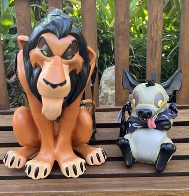 Cubo de palomitas de maíz cicatriz del Rey León de los Parques Disney 2025 y taza Ed Hyena Sipper NUEVO Foto 1 de 3