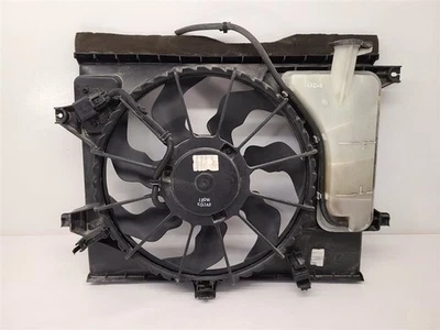 Conjunto de ventilador de radiador KIA SOUL 2014-19 modelo VIN 2 octavo dígito   Foto 1 de 4