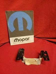 NOS Mopar 97-04 Dodge Durango Dakota Right Front Bumper Bracket 55076528 - Picture 1 of 3