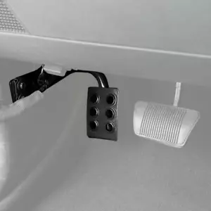 Left Foot Rest Pedals Metal Kick Panel Trim For Jeep Wrangler JK 2007-2017 Black - Picture 1 of 10