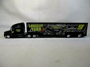 Remolque para camionetas Kasey Kahne #9 yarda más larga 1:64 círculo de ganadores de NASCAR - Imagen 1 de 6