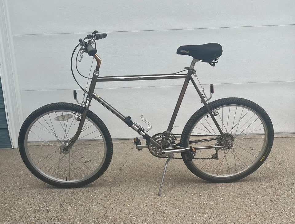 Schwinn Sierra Mountain Bike, 1980s Vintage Very Good - Image 1 of 4