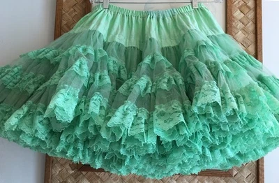Enagua de crinolina vintage verde completamente gruesa 2 capas cuadradas baile Foto 1 de 4