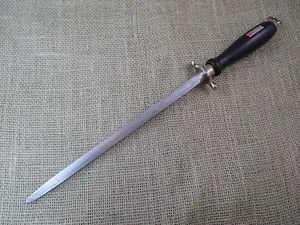 Henckels 9 inch Sharpening Steel with Hanging Loop - Quick Shipping !!! - Picture 1 of 4