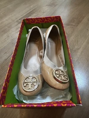 Tory Burch Woman’s Tan Leather Gold REVA Ballet Flats Shoes Size 9 In Box EUC - Image 1 of 4