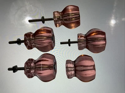 Puxadores antigos de gaveta de vidro rosa pálido Art Deco com ferragens (5) - Imagem 1 de 4