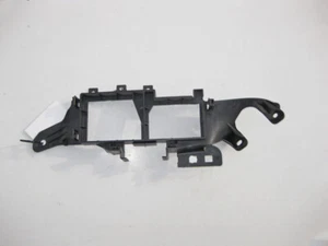 Mercedes-Benz A1645451940 Soporte plástico para bloque SRB trasero GL X164 - Imagen 1 de 4
