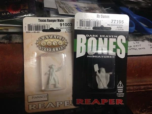 TEXAS RANGER Male and Mr BONES Miniatures FacTORY Sealed - Bild 1 von 1