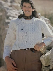 Hayfield Knitting Pattern 4828 Aran Sweaters 32-42 - Picture 1 of 1