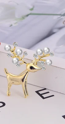 Luxury Vintage Reindeer Brooch Pin -Crystal Rhinestone Christmas Holiday Gift - Image 1 of 4
