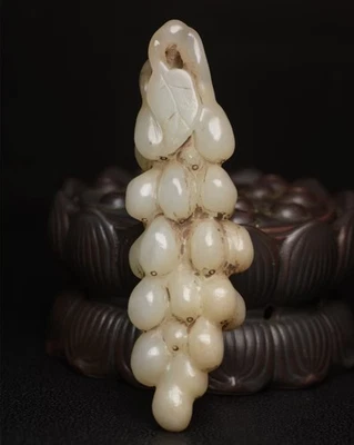 认证天然海天玉雕刻精美好运吊坠雕像11181 — 第 1/4 张图片