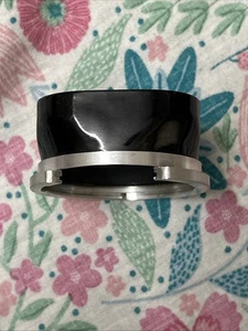Unbranded Bay III Metal Lens Hood In Good Condition. Tested. - Picture 1 of 3