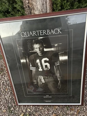 Arte enmarcado de Joe, Montana Foto 1 de 4
