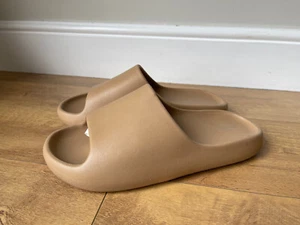 URBAN OUTFITTERS SLIDERS Brown Moulded EVA Men's Pool Beach Sandals UK 11 🌟 NEW