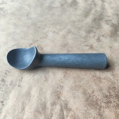 Cuchara de helado The Pampered Chef vintage mango lleno de líquido aluminio retirado Foto 1 de 4