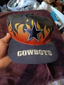 De colección Años 90 Jóvenes Dallas Cowboys NFL "On Fire" Annco Snapback Gorra Gorra ETIQUETAS RARAS - Imagen 1 de 17