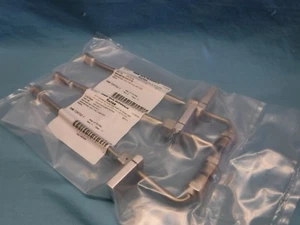 APPLIED MATERIALS GAS TUBE CLAMP ASSEMBLY 0045-00013 - Picture 1 of 5