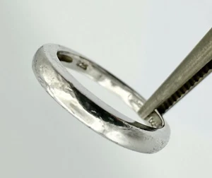 Sterling Silver Simple Smooth Band Size J 2g dan395 - Picture 1 of 3