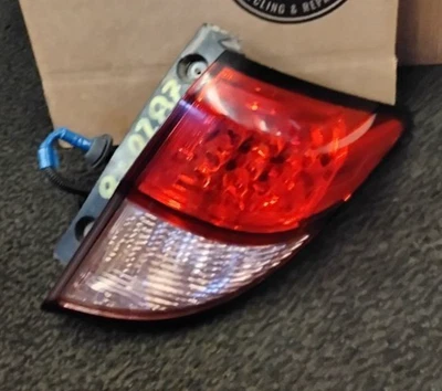 Luz trasera derecha para pasajero Honda HR-V 2016-2018 se adapta montada en cuarto de cuarto Foto 1 de 4
