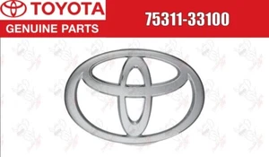 Toyota OEM parrilla delantera emblema plata insignia logotipo 75311-33100 - Imagen 1 de 13