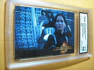 KATNISS EVERDEEN 2013 THE HUNGER GAMES # 40 GRADED 10 L@@@K - Picture 1 of 1