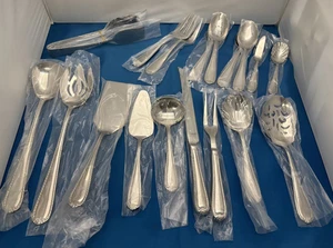 18 Stk. Hostess Set Reed & Barton Domain Edelstahl Buffet Servierteile - Bild 1 von 9
