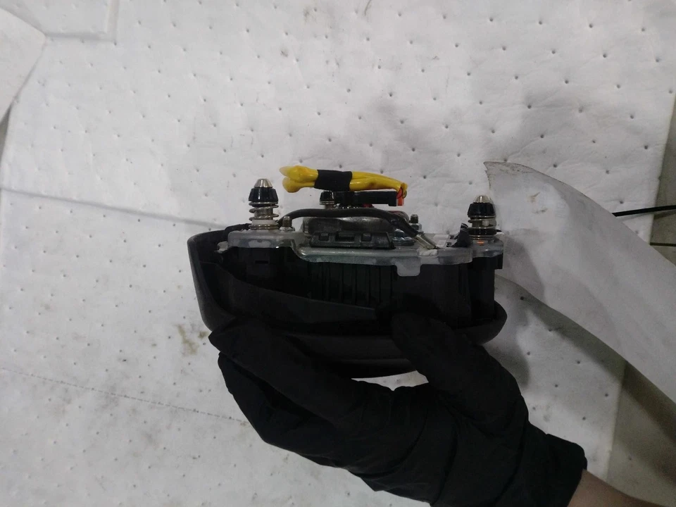 2019 Subaru BR-Z Steering Wheel Air Bag White OEM Used 69K Miles NJ25-21970 Foto 1 de 4