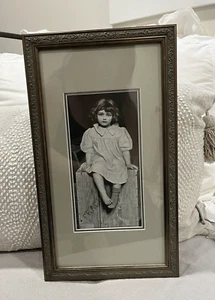 Fotograbado antiguo de 1890 niña campesina doble marco profesional enmarañado - Imagen 1 de 8