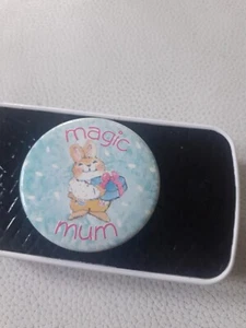 Magic Mum Vintage Badge - Picture 1 of 3