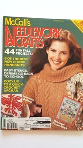 Vintage McCalls Needlework & Crafts Magazin August 1990 Herbstprojekte - Bild 1 von 3