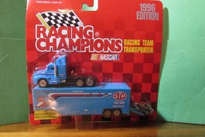 NEU/sealed 1996 Racing Champions Team Transporter 1:87 NASCAR BOBBY HAMILTON #43 - Bild 1 von 4