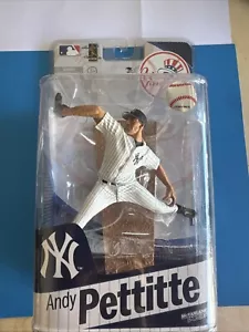 ANDY PETTITTE MCFARLANE FIGURE SPORTSPICKS MLB 2010 SERIES NEW YORK YANKEES - Picture 1 of 6