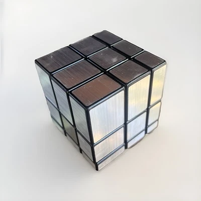 Cubo espejo plateado Shengshou 3x3 cubo de velocidad ULTRA SUAVE  Foto 1 de 4
