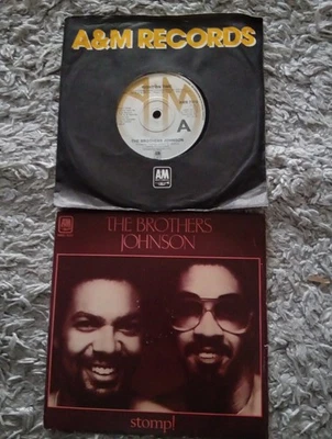 THE BROTHERS JOHNSON -  STOMP & RIGHT ON TIME  7" VINYL SINGLES  - Bild 1 von 3