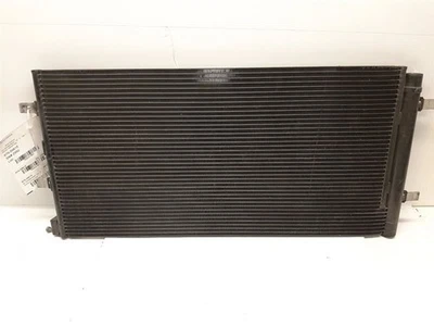 Condensador de CA compatible con 15-16 PORSCHE MACAN 8T0260401 Foto 1 de 4