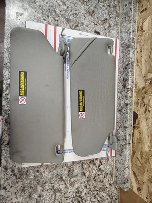 Juego de parasol lado conductor pasajero Honda Odyssey 2005-2010 con luces Foto 1 de 3