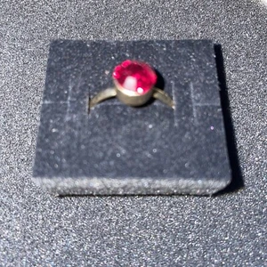 Ring - Picture 1 of 3