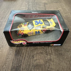 1999 Hot Wheels ERNIE IRVAN #36 M&M's Pontiac 1/43 Scale NASCAR Diecast NIB - Picture 1 of 12