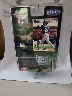 Coche y tarjeta diecast coleccionables del equipo Fleer MLB de colección Ken Griffey Jr Mariners 1999 Foto 1 de 2