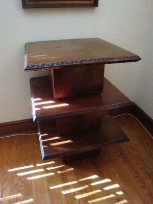 Frank Lloyd Wright Henredon Mid Century Modern Tables 1955 26.5" x 26'5" x 13" H - Image 1 of 4