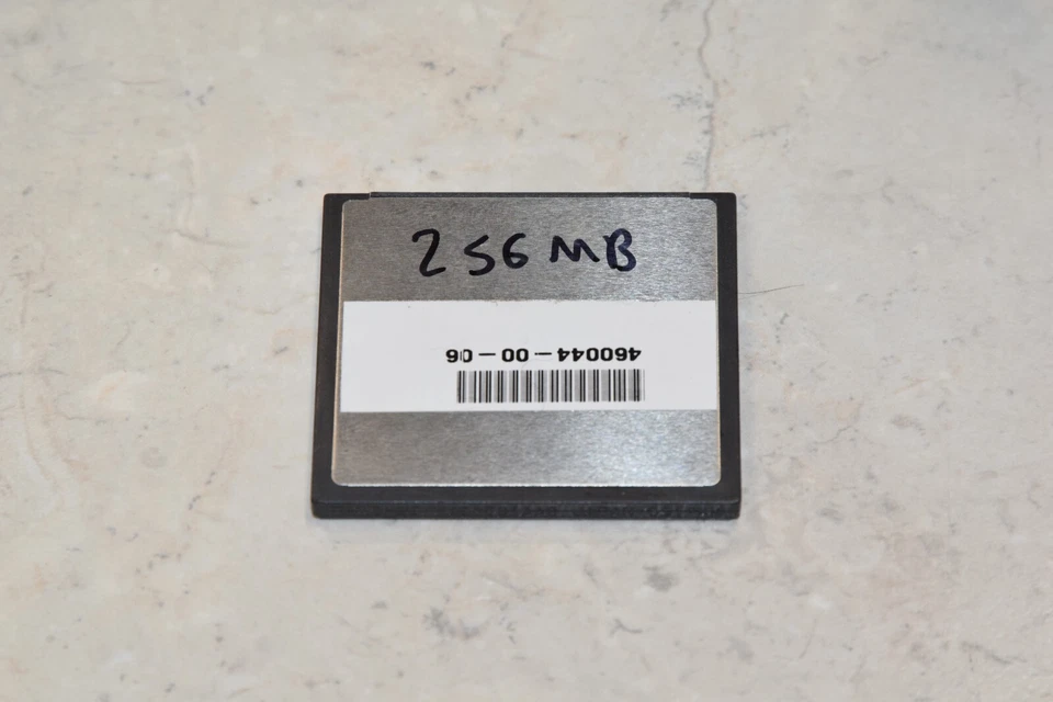 Tarjeta de memoria Compact Flash CF de 256 MB de marca mixta para router de cámara cliente ligero Foto 1 de 1